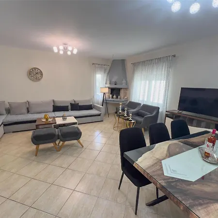 Katsanikos House Case de vacanță *