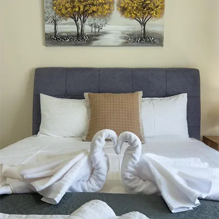 Katsanikos House Prínos