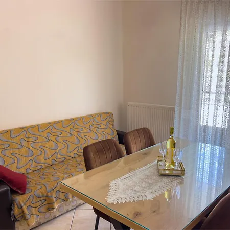 Katsanikos House *