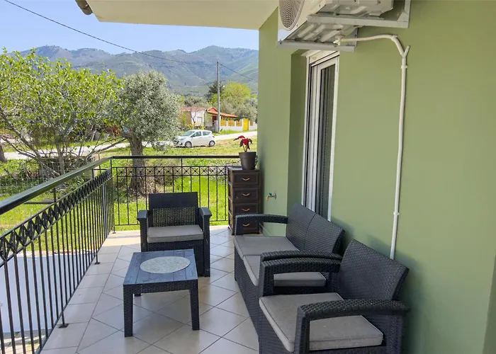 Katsanikos House Prínos